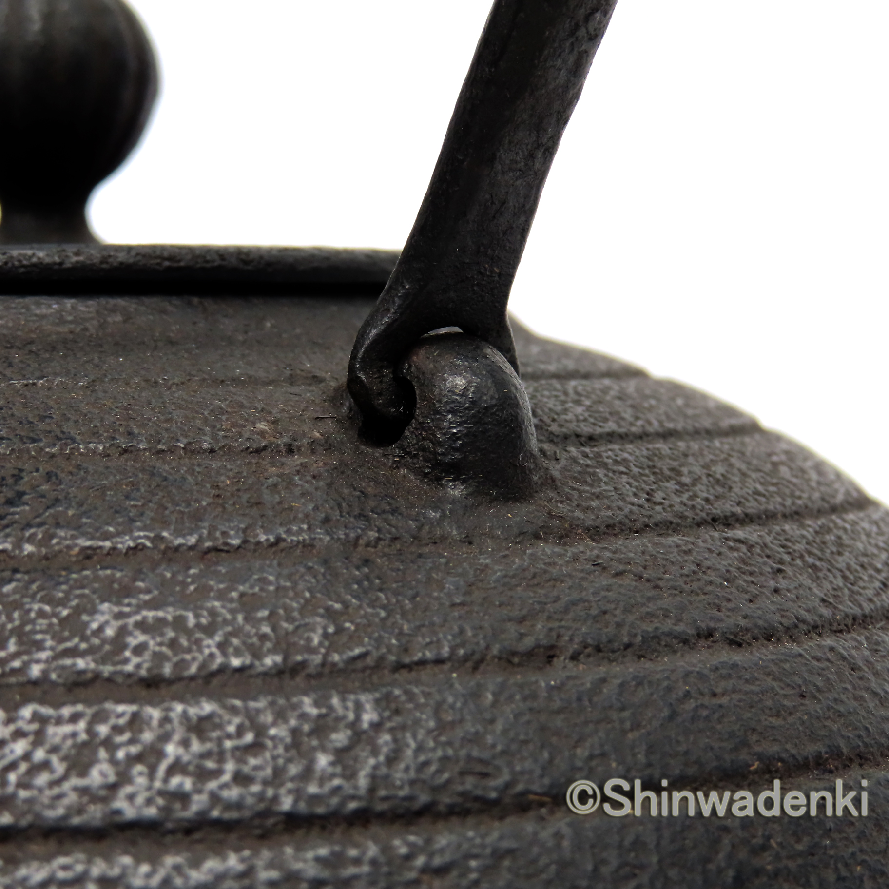 南部鉄器 鉄瓶 布団形環文(大・黒仕上げ)