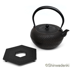 南部鉄器 鉄瓶 清末・清茂作 9型姥口亀甲