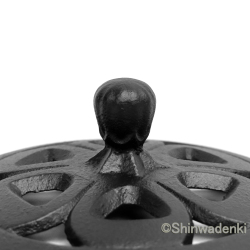 南部鉄器 香炉 花びら（黒）