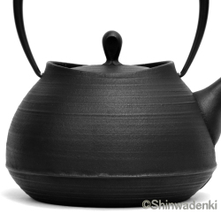 南部鉄器 鉄瓶 刷毛目（黒仕上げ）1L