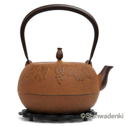 南部鉄器 鉄瓶 姥口葡萄 錆色