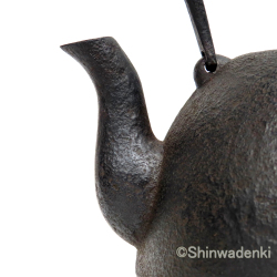 紅蓮堂 葛巻元作 南部鉄器 特製品 丸形鉄瓶 月光 1.5L 黒仕上げ