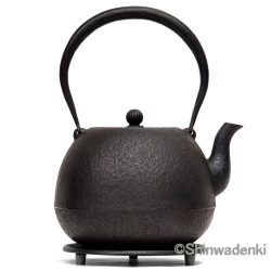 紅蓮堂 葛巻元作 南部鉄器 特製品 丸形鉄瓶 月光 1.5L 黒仕上げ