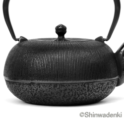 南部鉄器 ティーポット 急須 平丸千筋 黒